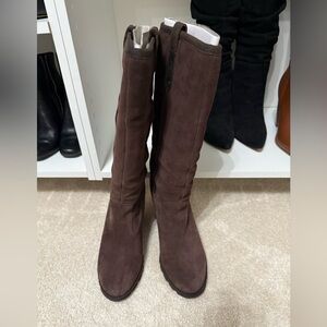 UGG Chocolate Knee high Boots size 8.5